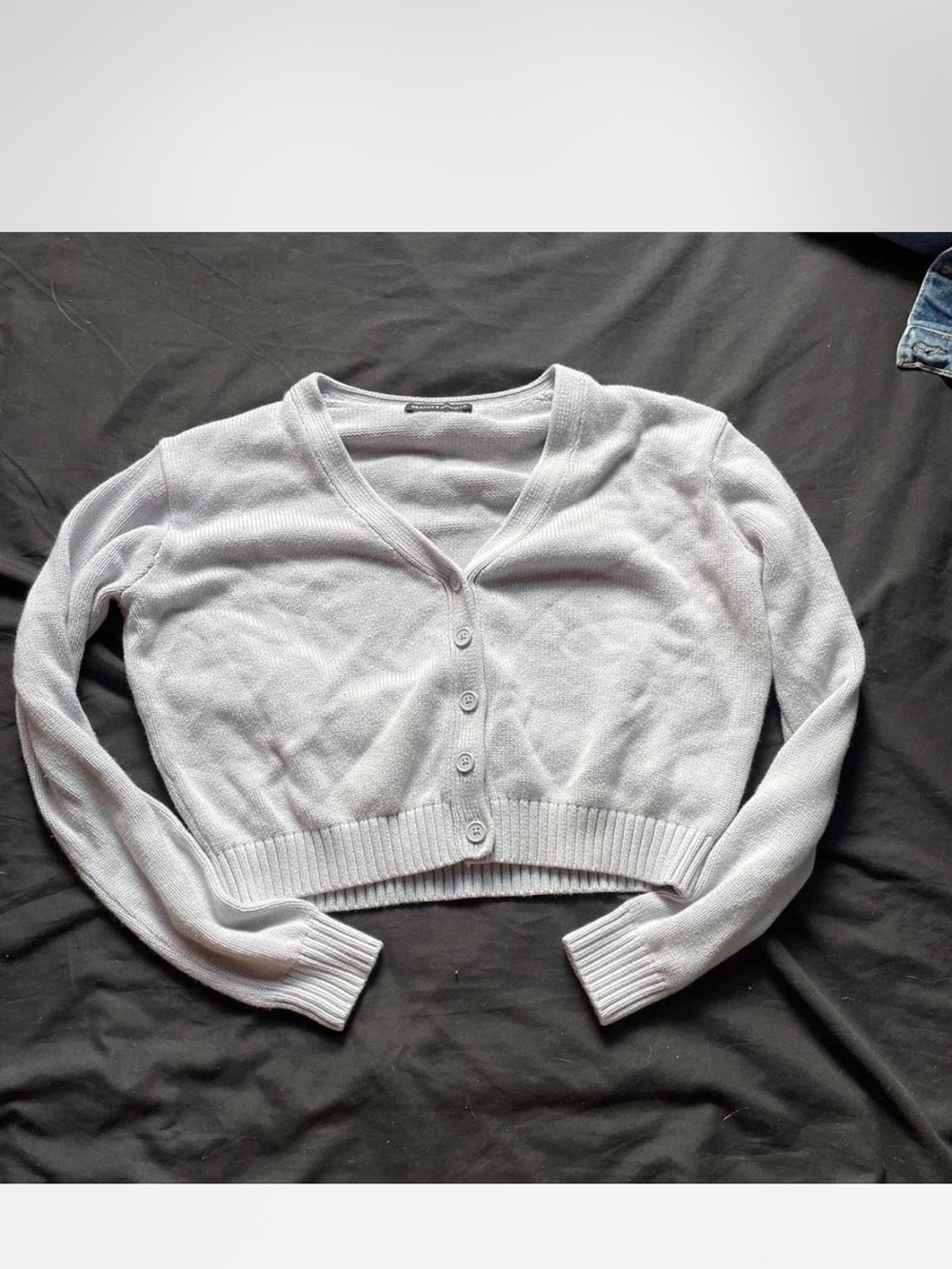 Brandy Melville Light Gray Cropped V-Neck Cardigan